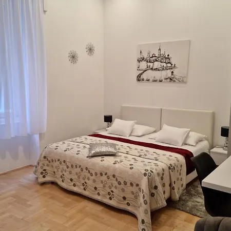 Guest house Rooms Tisa Old Town 3*