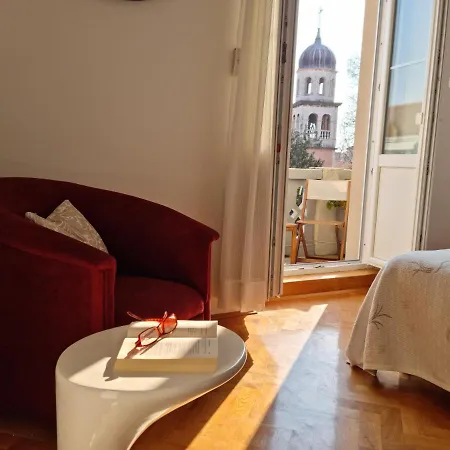 Guest house Rooms Tisa Old Town