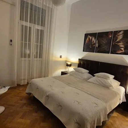 Rooms Tisa Old Town Guest house