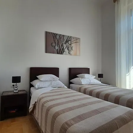 Rooms Tisa Old Town