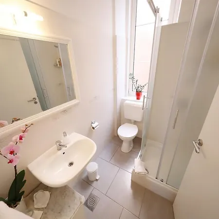 Gostinjska kuća Rooms Tisa Old Town Zadar