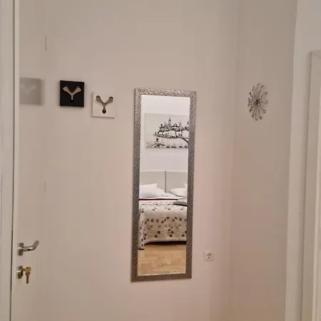 Tisa Old Town بيت ضيافة زادار