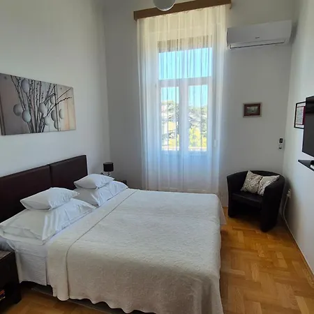 Tisa Old Town زادار