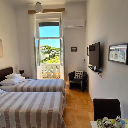 Tisa Old Town بيت ضيافة