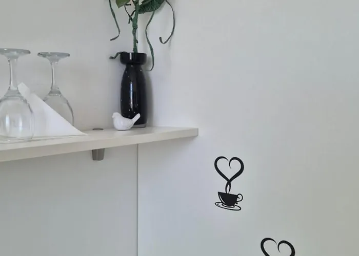 Rooms Tisa Old Town Guest house 3*